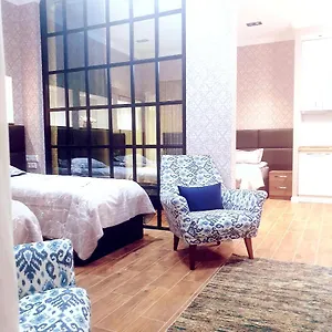 https://italian-garden.alltbilisihotels.com